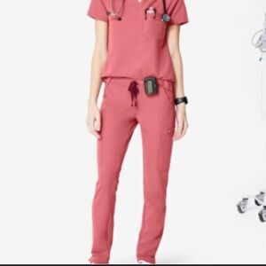 NWOT FIGS QUARTZ PINK 1.0 | Yola scrub pants | size Large Tall